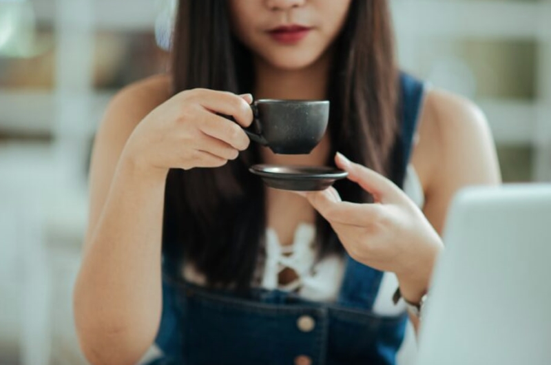 Phụ nữ chuẩn bị mang thai vẫn có thể sử dụng cà phê với mức phù hợp 