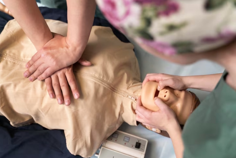Việc trang bị kiến thức về cách ép tim hô hấp nhân tạo là vô cùng quan trọng