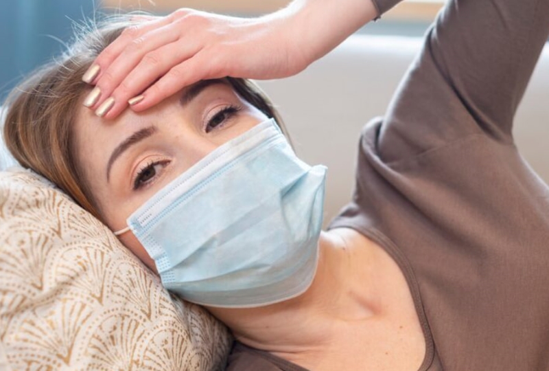 Đôi môi sau khi thực hiện xăm màu cần được chú trọng khâu vệ sinh 