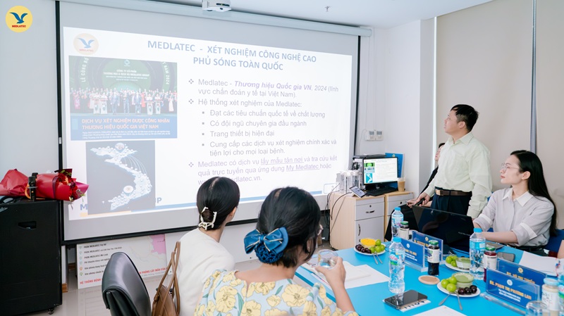 PGS.TS Nguyễn Thái Sơn – Giám đốc Hệ thống Xét nghiệm giới thiệu về MEDLATEC