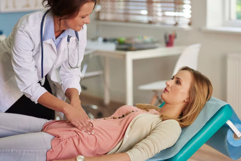 Chị em cần thực hiện thăm khám định kỳ nếu nhận chẩn đoán nội mạc tử cung dày