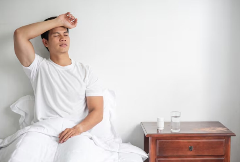 Sốt nhẹ là một trong 7 dấu hiệu nhiễm HIV ban đầu ở nam giới