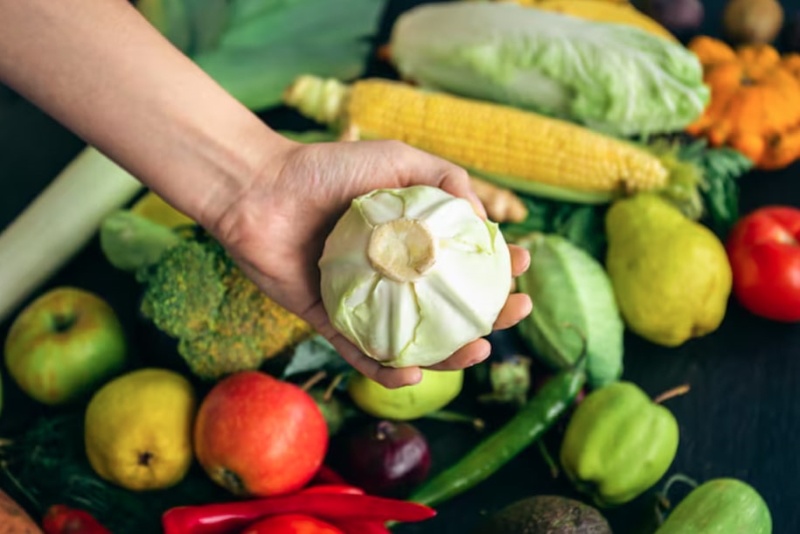 Người bị bệnh gout cần đặc biệt chú ý tới chế độ ăn uống