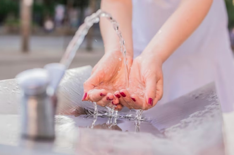 Đảm bảo nguồn nước sạch là biện pháp quan trọng phòng ngừa bệnh giun rồng