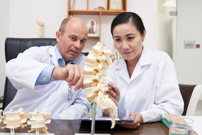 Nước rau dền gai hỗ trợ giảm đau nhức chống viêm khớp