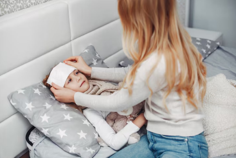 Miếng dán hạ sốt được khuyến nghị sử dụng cho trẻ đủ 6 tháng trở lên
