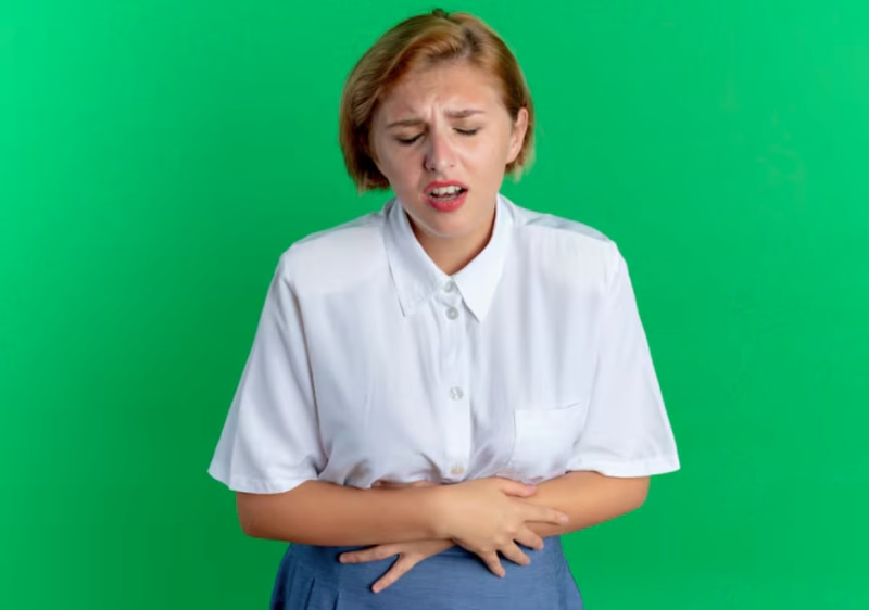 Tình trạng bụng sôi đi ngoài lỏng có bọt có thể do tình trạng nhiễm khuẩn hoặc virus đường ruột