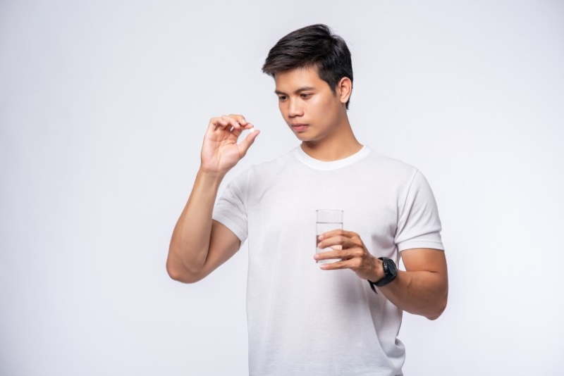 Việc sử dụng một số loại thuốc có thể là nguyên nhân dẫn đến tình trạng tinh trùng loãng