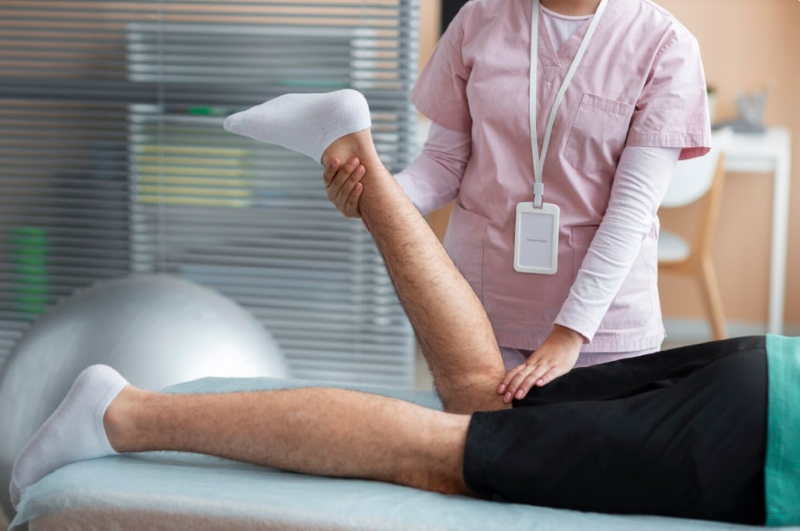 Chẩn đoán và điều trị phù hợp giúp phục hồi chức năng khớp gối sau chấn thương