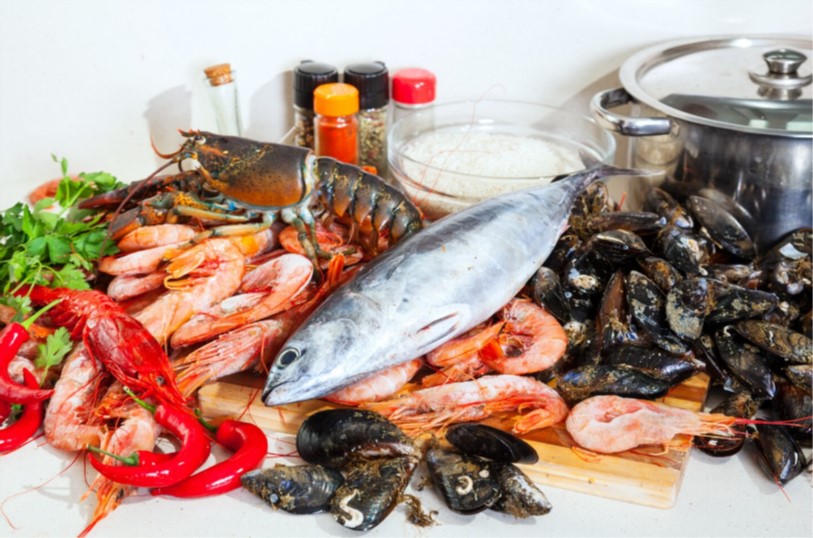 Chế độ ăn uống là một trong những nguyên nhân gây ra bệnh gút 