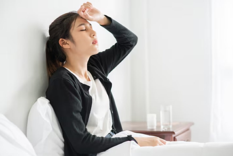 Sâm tươi ngâm mật ong phù hợp với người suy nhược cơ thể, mệt mỏi kéo dài 