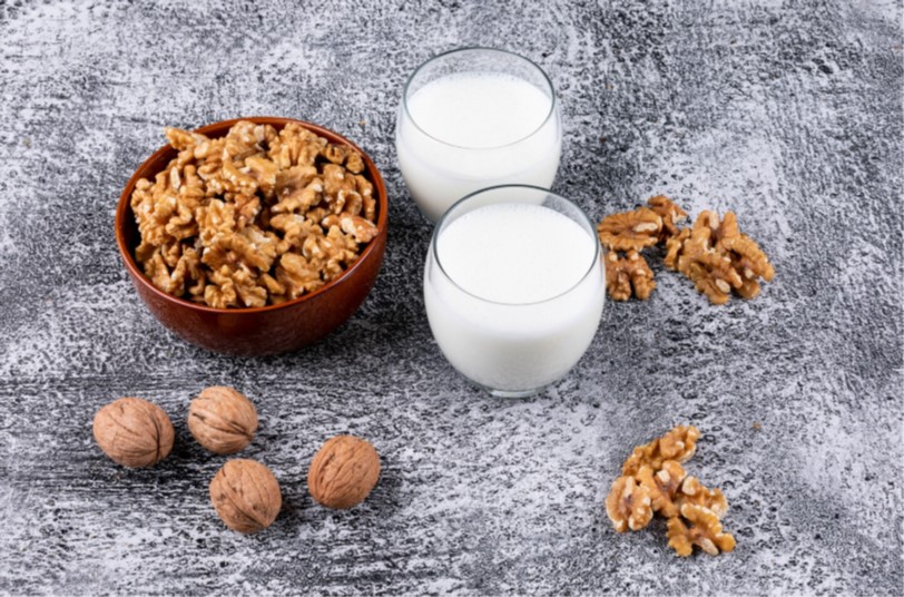 Sữa hạt óc chó chứa lượng lớn omega-3 có lợi cho sức khỏe tim mạch