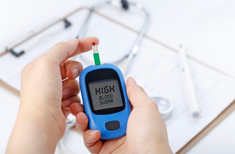 Người bị bệnh tiểu đường cần kiểm soát chặt chẽ lượng sữa và đường khi uống cà phê
