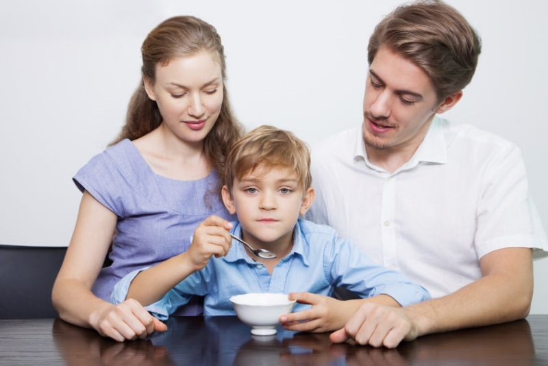 Cha mẹ cần tuân thủ đúng liều lượng khi bổ sung sắt cho trẻ 