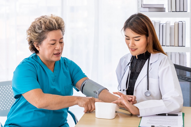 Người cao tuổi là nhóm đối tượng dễ bị tăng huyết áp