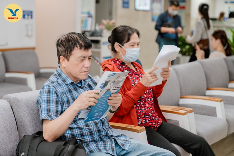Người bệnh nên đi khám định kỳ để được theo dõi tình trạng sức khỏe