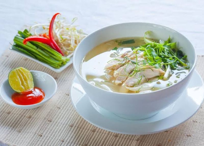 Phở gà là thực đơn bữa sáng tốt cho người tiểu đường, mỡ máu