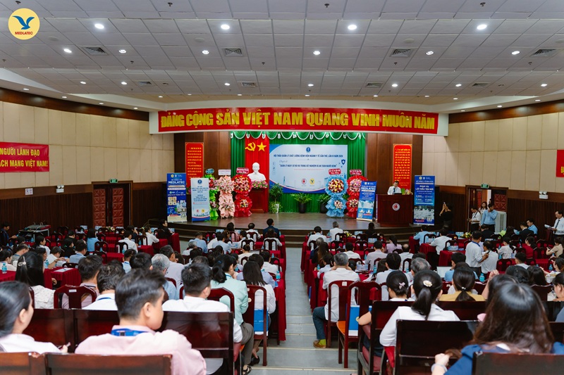 Hội thảo thu hút sự quan tâm của đông đảo chuyên gia, nhà khoa học, đội ngũ cán bộ, nhân viên y tế