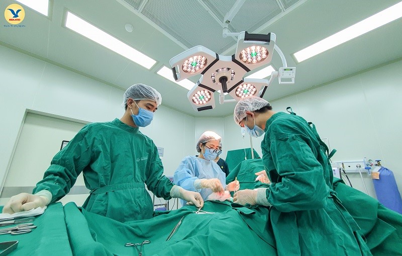 MEDLATEC làm chủ các phương pháp phẫu thuật điều trị thoát vị bẹn