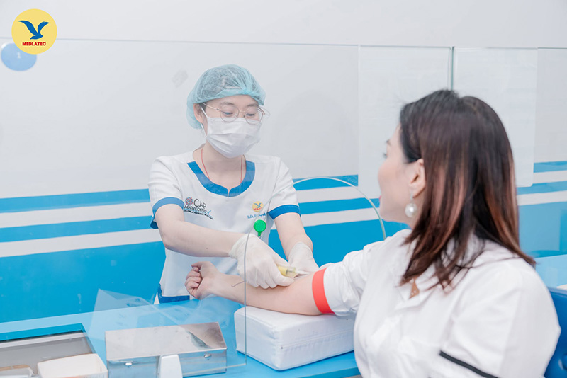 Xét nghiệm nội tiết tố giúp bác sĩ đánh giá chính xác tình trạng sức khỏe trong giai đoạn tiền mãn kinh. 