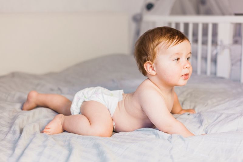 Trẻ sơ sinh mặc bỉm nhiều có tốt không là thắc mắc của nhiều cha mẹ