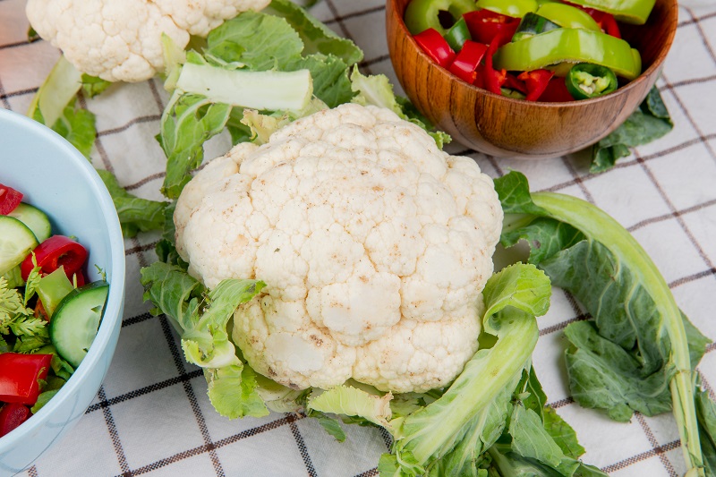 Bắp cải, súp lơ trắng, dưa chuột và ớt chuông có thể dùng thường xuyên trong thực đơn hạn chế kali. 