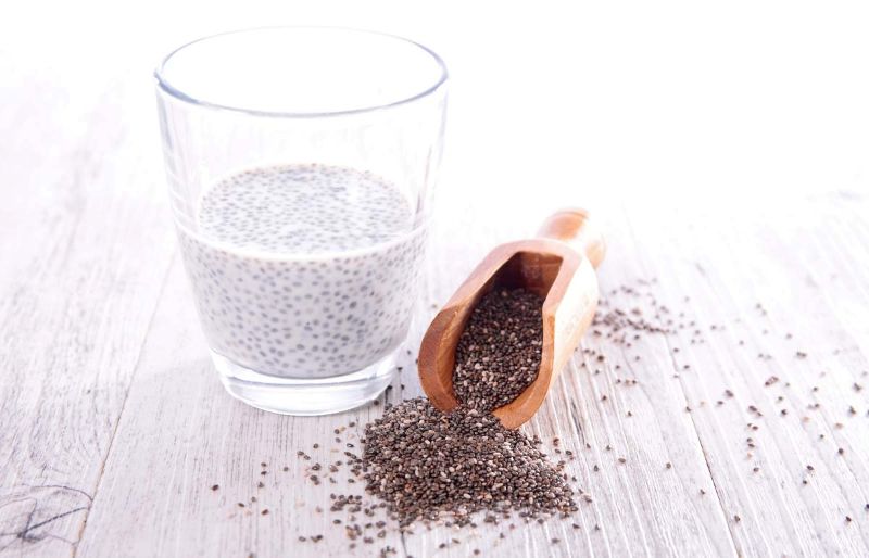 Hạt chia với sữa chua truyền thống