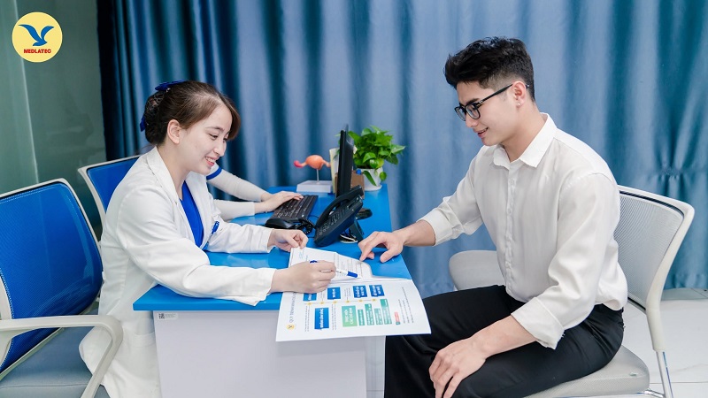 Bạn nên đi khám khi bị nhiễm khuẩn đường tiết niệu hoặc viêm tuyến tiền liệt tái đi tái lại.