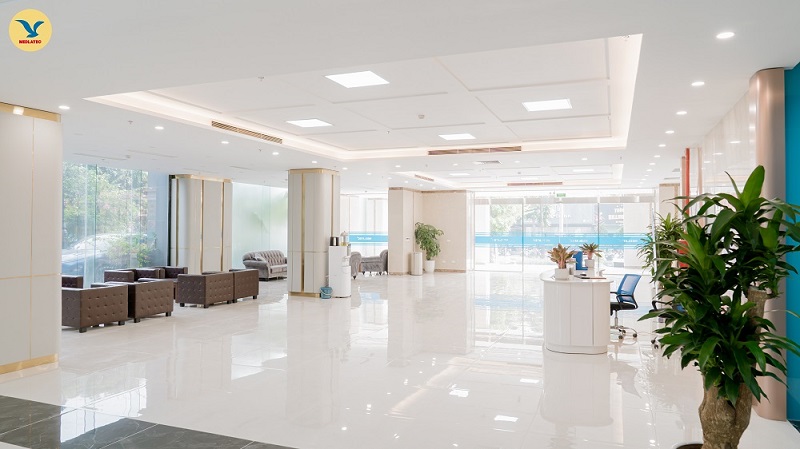 Bệnh viện được đầu tư theo mô hình bệnh viện - khách sạn mang đến không gian sang trọng, hiện đại và sự trải nghiệm hài lòng cho người dân khi thăm khám