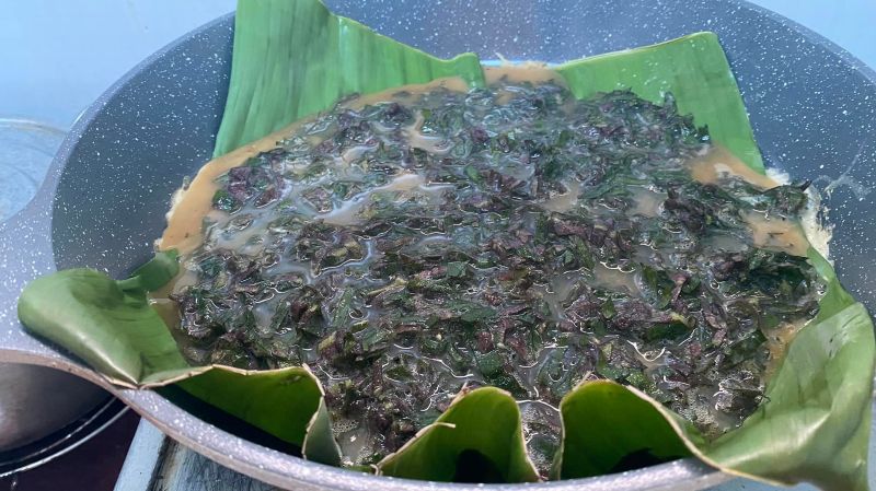 Lá mơ lông trứng gà áp chảo