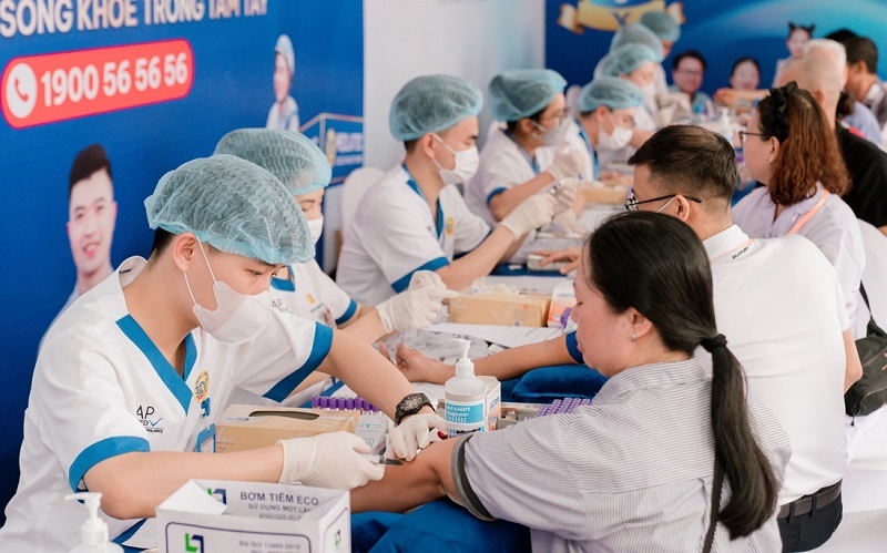 Khám sức khỏe định kỳ giúp người lao động phát hiện sớm các bệnh lý mạn tính.