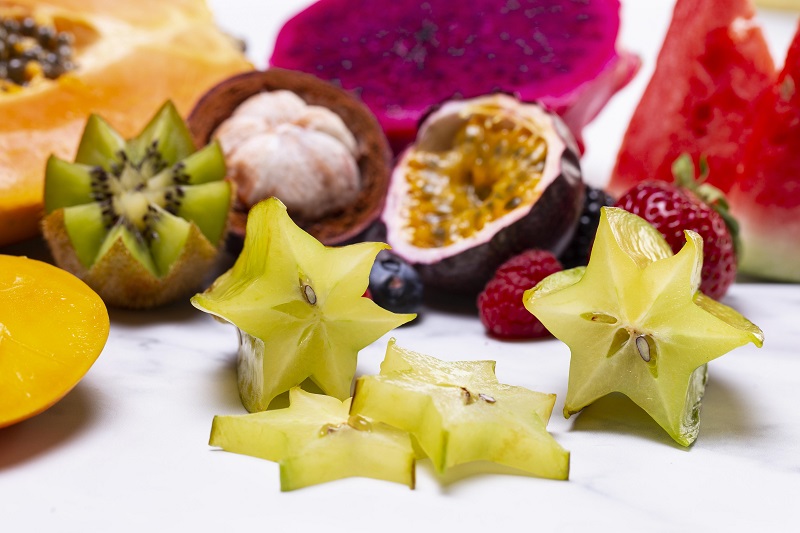 Chuối, cam, khoai tây, cà chua chứa nhiều kali, vì vậy người có kali máu cao nên hạn chế. 