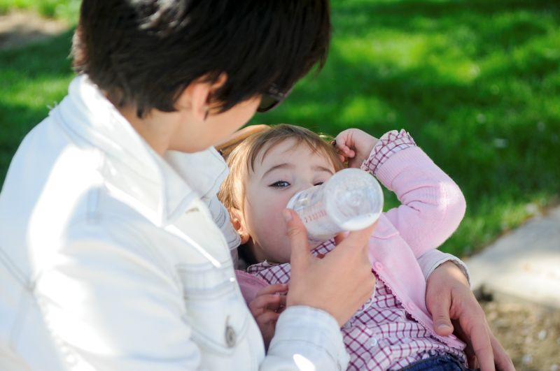 Các loại sữa chứa các chủng lợi khuẩn tốt cho hệ tiêu hóa của trẻ