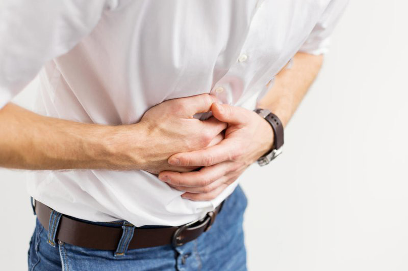 Sau mổ ruột thừa, có thể xảy ra tình trạng đau bụng kéo dài trong thời gian 1 tháng không?