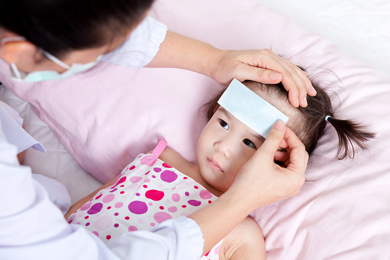 Nguyên nhân và cách xử lý khi Trẻ hay bị sốt về chiều và đêm 