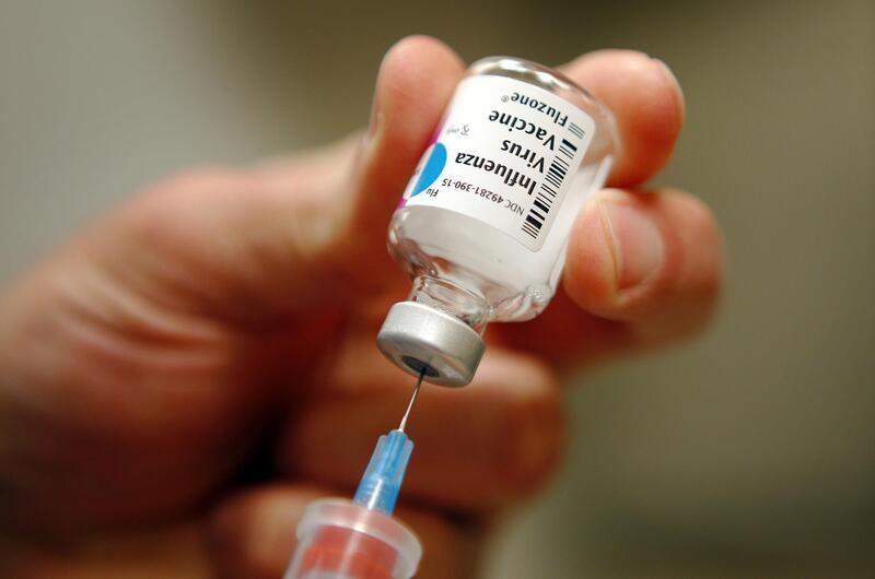 Vắc xin cúm có thể ngừng kết thúc chu kỳ cúm hoặc làm giảm ác tính của cúm không?
